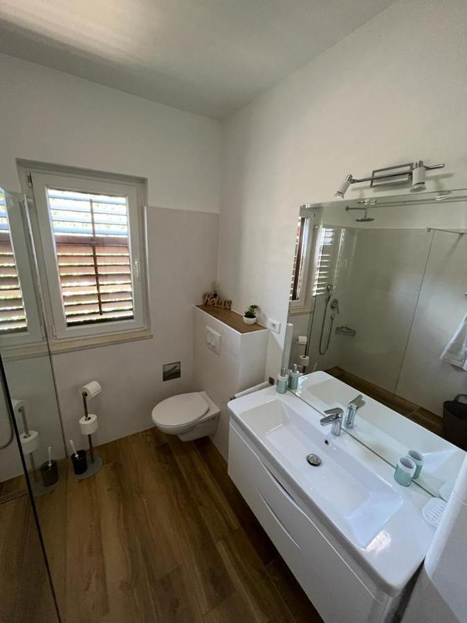 Apartment Lily Podstrana Eksteriør bilde