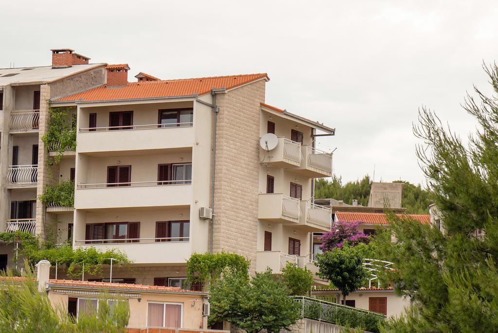 Apartment Lily Podstrana Rom bilde
